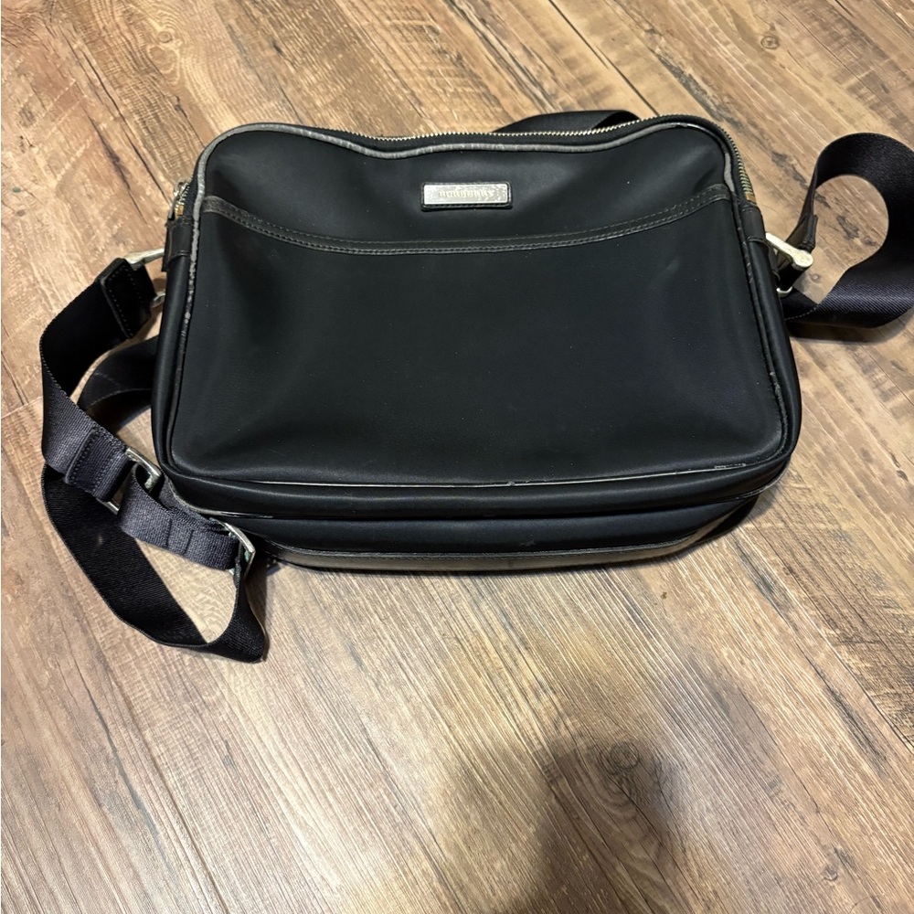 Vintage Burberry Crossbody Dual Zipper Bag (preloved)
